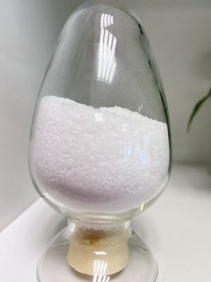Floculante químico catiónico de la poliacrilamida CPAM usado en el tratamiento de agua potable de aguas residuales urbanas