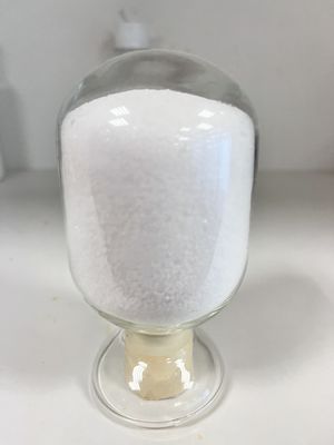 Floculante químico catiónico de la poliacrilamida CPAM usado en la industria de las aguas residuales del alcohol del grano